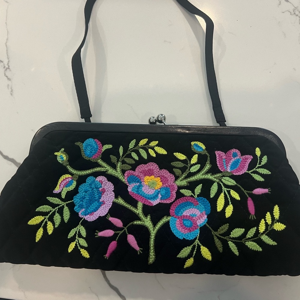 Very gently used Vera Bradley limited edition Veronique embroidered purse/clutch